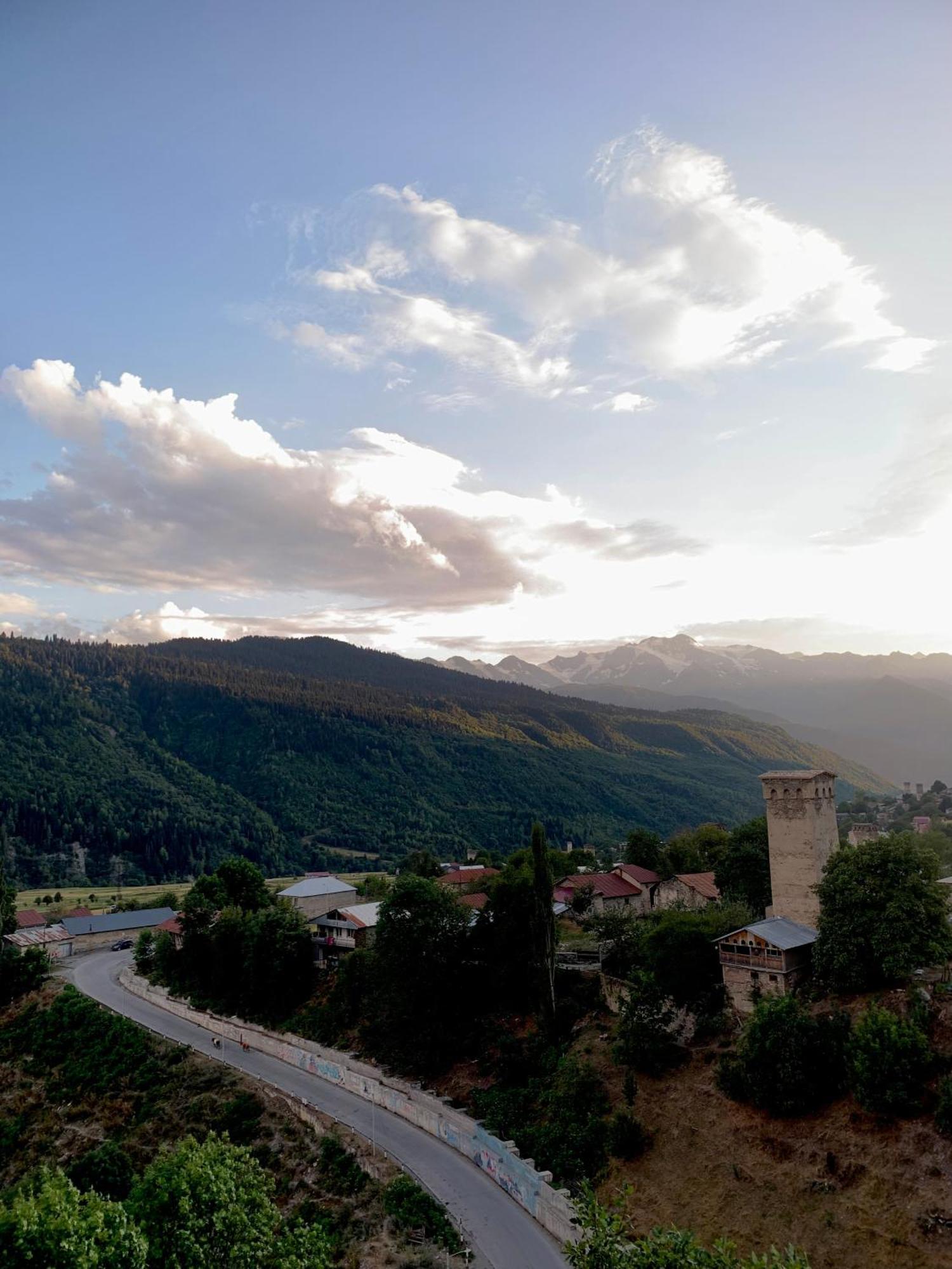 River Side Svaneti Μέστια Εξωτερικό φωτογραφία